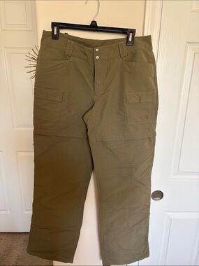 Women’s “The North Face” Olive Green Convertible Cargo Pants